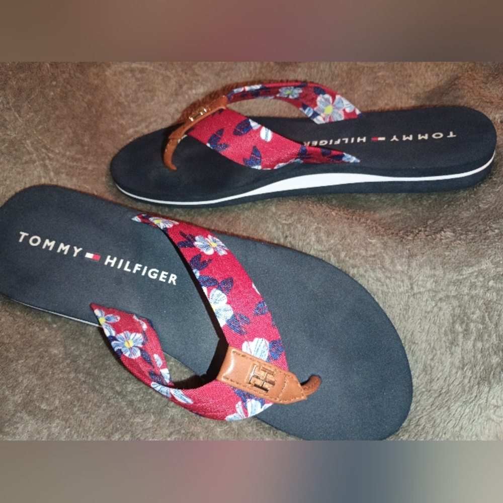 Tommy Hilfiger Red and Blue Sandals Casual Comfort - Picture 10 of 14